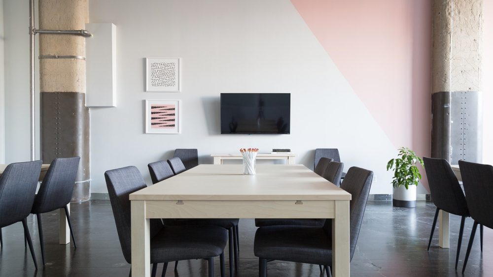 Pourquoi opter pour des housses de chaises ?