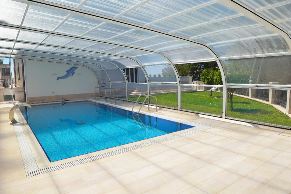 Abri de piscine